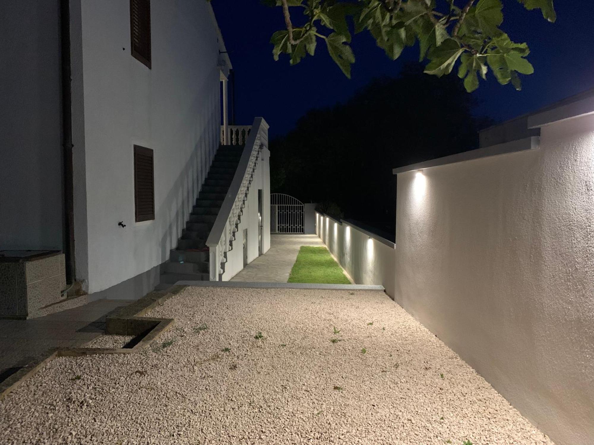 Apartmani Antonela Seline Exterior foto